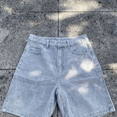 Short gris d’été 