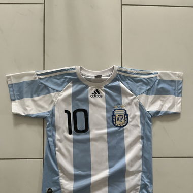 Argentina 2010 Messi kit