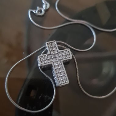 Silber Kreuzkette mit Steinchen