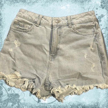 Hellblaue Ripped Jeans-Shorts