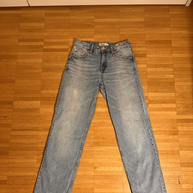 Pull and Bear Blue Jeans