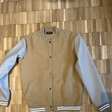 College Jacket Boohooman