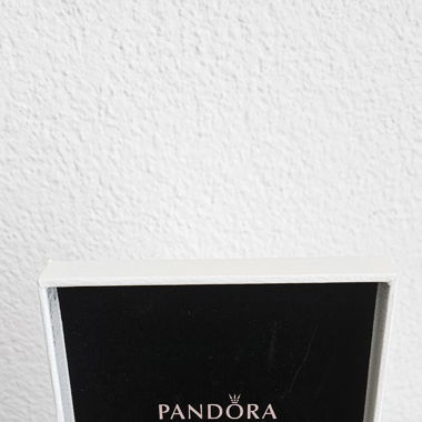Pandora 