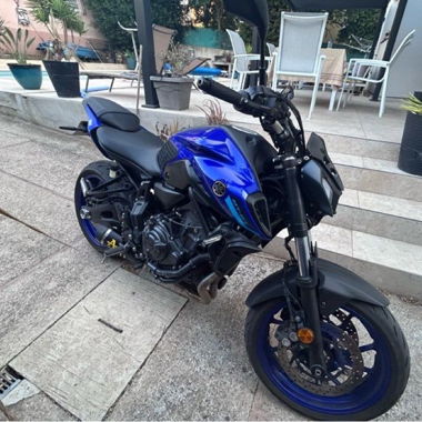 YAMAHA MT-07-5 300KM - BLAU 2022
