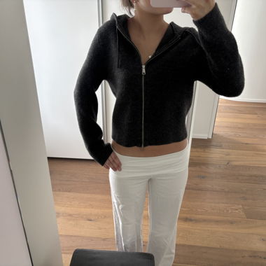 Veste en tricot à capuche en laine Zara