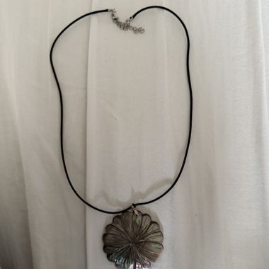 Necklace with large mother-of-pearl pendant