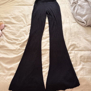 Pantalon noir évasé