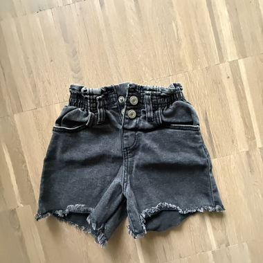 Short en jean pour enfants Zara