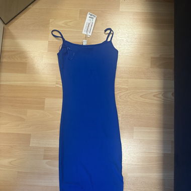 Blaues Basic-Midikleid 