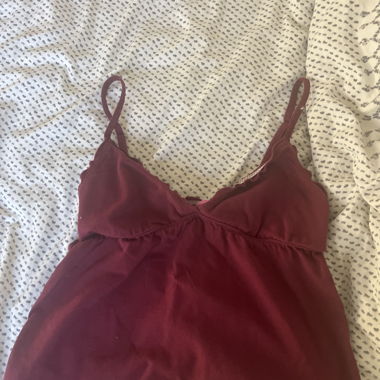 Bordeauxfarbenes Camisole-Top