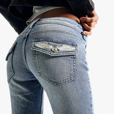 Bestickte Schlaghose mit niedrigem Bund Jeans – hellblau