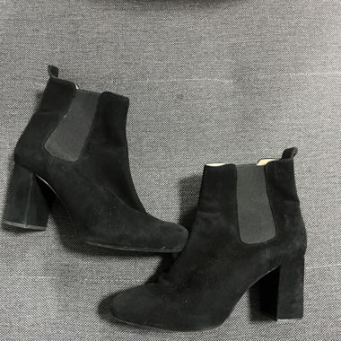Bottines à talons noirs