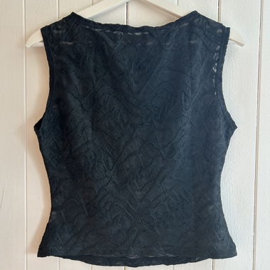 Black Lace Sleeveless Top
