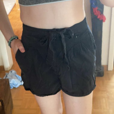 Black Shorts 