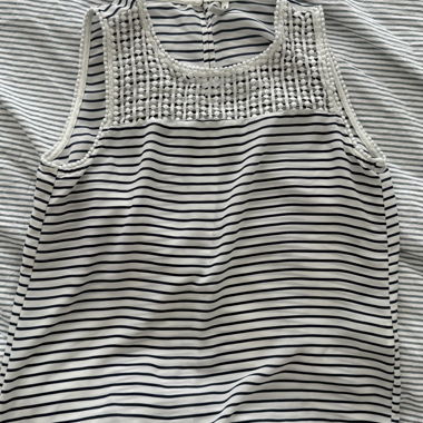 Haut rayé avec dentelle