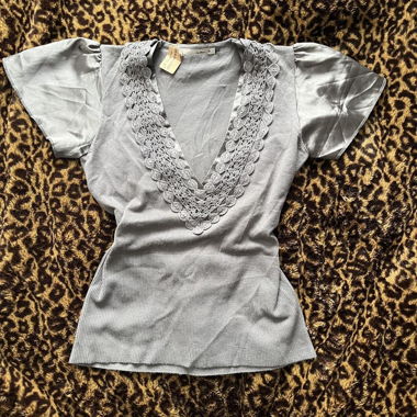 y2k/90s thick cotton & satin blouse w/ deep v-neck