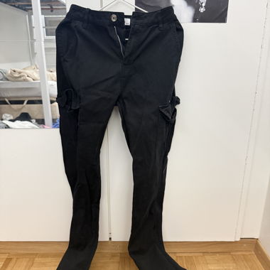 Schwarze Hose