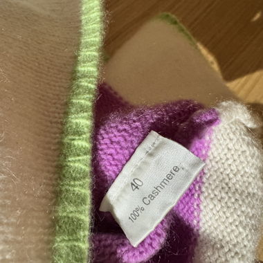 100% Kaschmir gestreifter V-Ausschnitt-Pullover