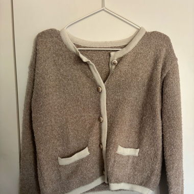 Strickjacke (Old Money)