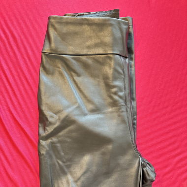 Guess Faux Leather Leggings - Black, Size M - 