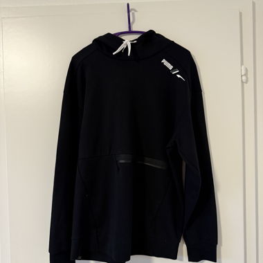 Hooded sweatshirt