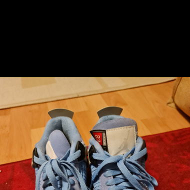 Jordan 4 UNC