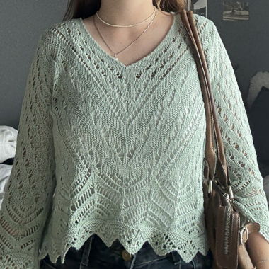 Grüner leichter Pullover