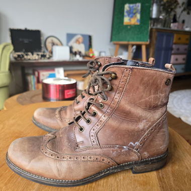 Braune Leder-Stiefeletten – Tamaris – Grösse 39.