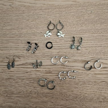 Lot de boucles d'oreilles