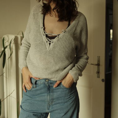 Pull en maille gris clair ONLY à lacets M