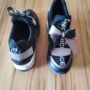 Schuhe