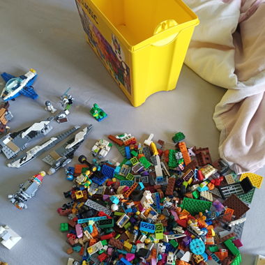 Diverse Lego sets und Einzelteile