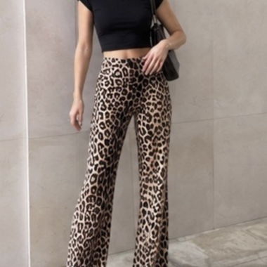 Hose mit Leopardenmuster