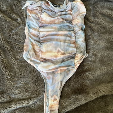 Sleeveless Body