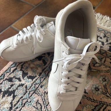White Nike Cortez Sneakers, size 38