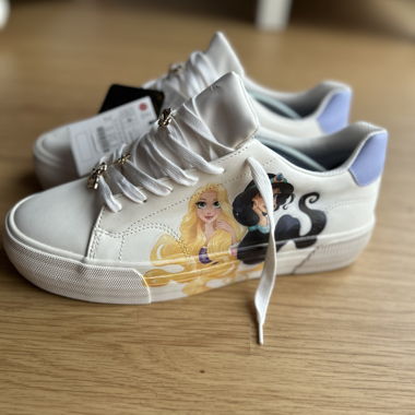 Disney sneakers never worn