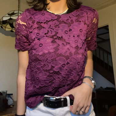Haut en dentelle florale