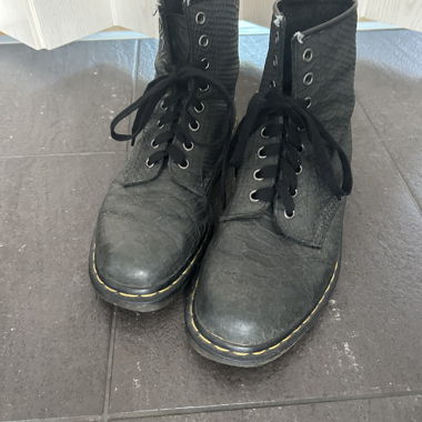 Dr. Martens with Snake Skin Look