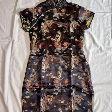 Chinesisches Satin-Kleid XS/S