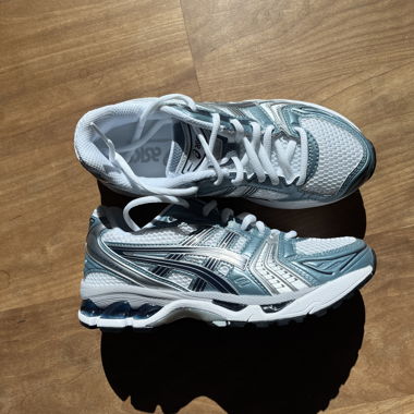 ASICS GEL-Kayano 14 Gr. 37