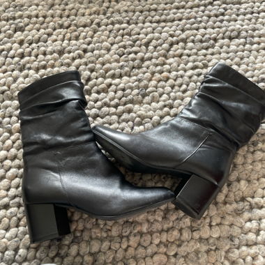 Cute boots 