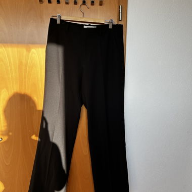 Black trousers