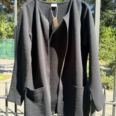 Leichter schwarzer Cardigan