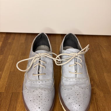 SCHNÜRSCHUH / 39
