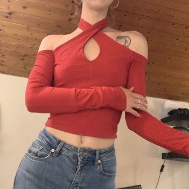 Long-sleeved — top