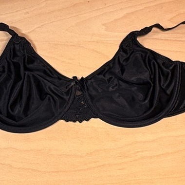Set da 2 reggiseni Chantelle Hedona 80D - quasi mai indossati