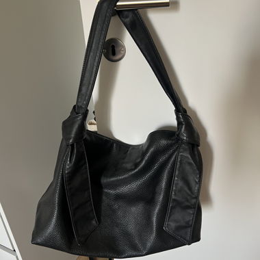Sac à bandoulière noir en cuir