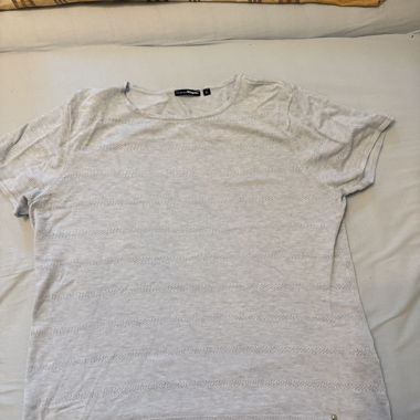 7 Damen-Tops/Polos