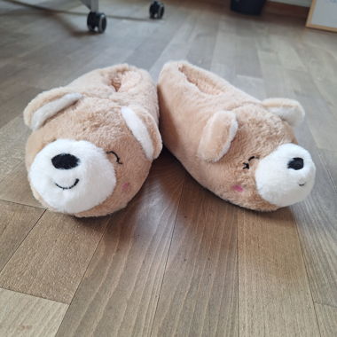 fluffy warm bear slippers 