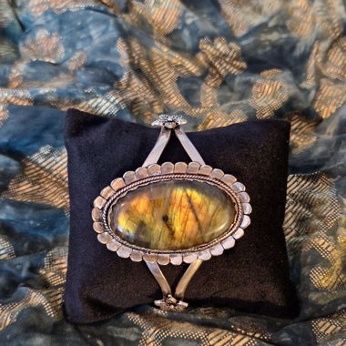 Bracelet manchette avec labradorite